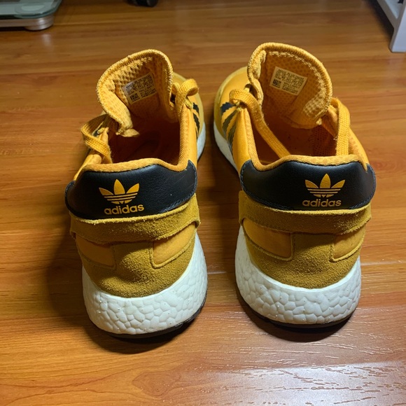 Adidas Iniki ‘Goldenrod’ Men’s size 10.5 - Picture 4 of 6